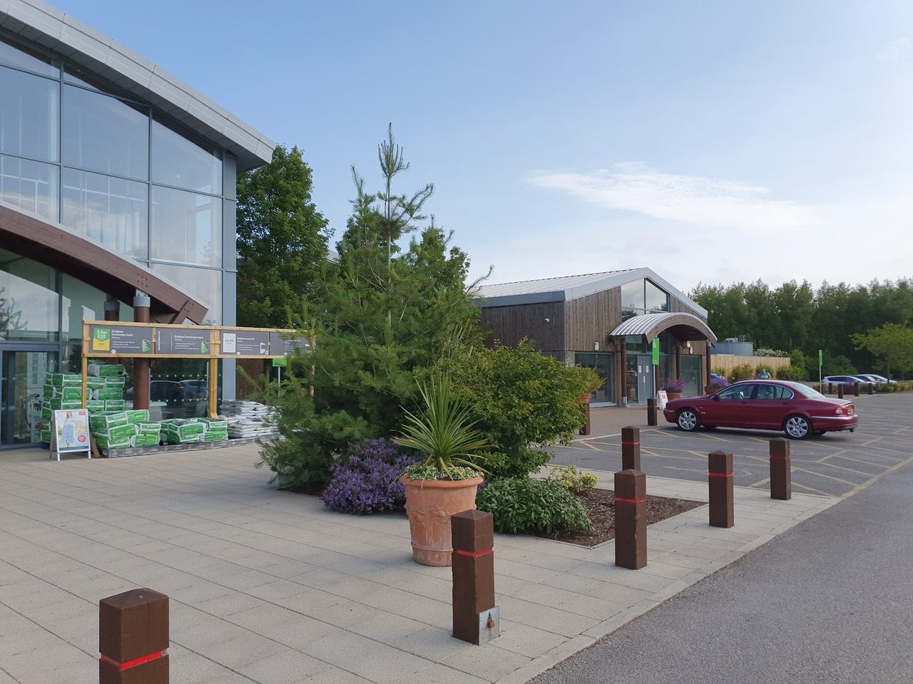 Dobbies Garden Centre