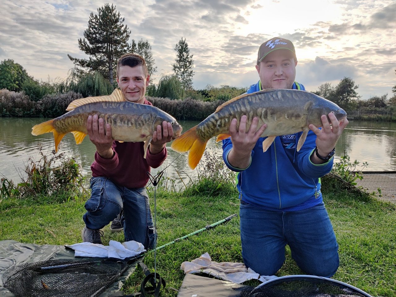 Dog Lane Fishery Caravanning And Camping Site