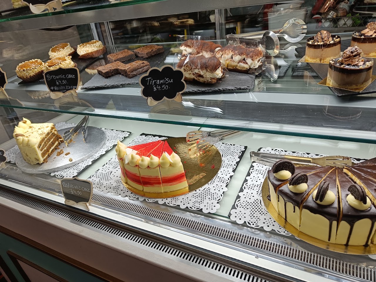 Dolci Cafe