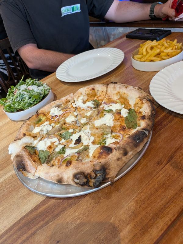 Dom's Pizza