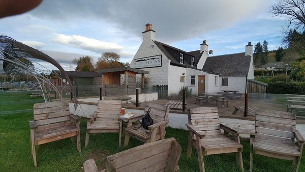 Dores Inn