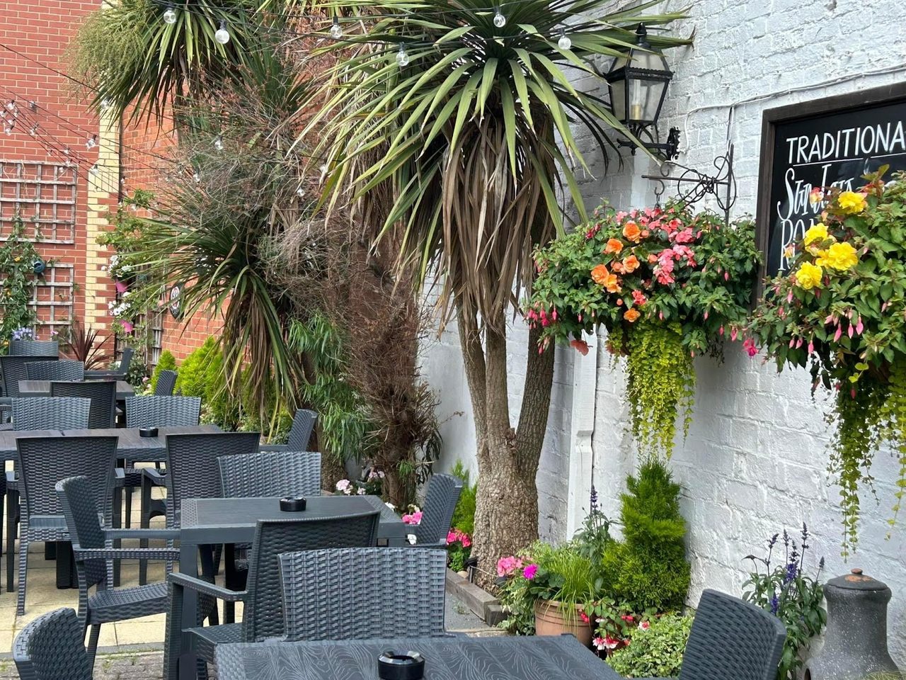 Dougal's Kitchen @ The Flowerpot