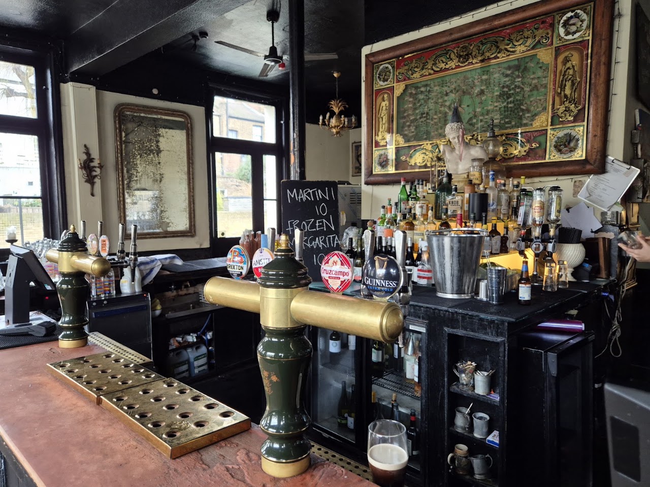 Dough Hands at The Spurstowe Arms