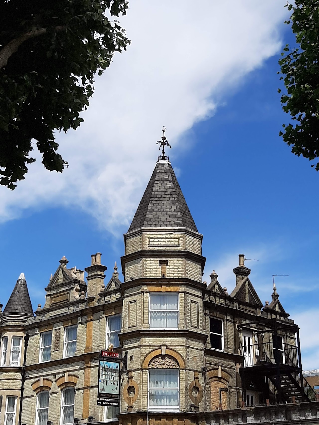 Drayton Court