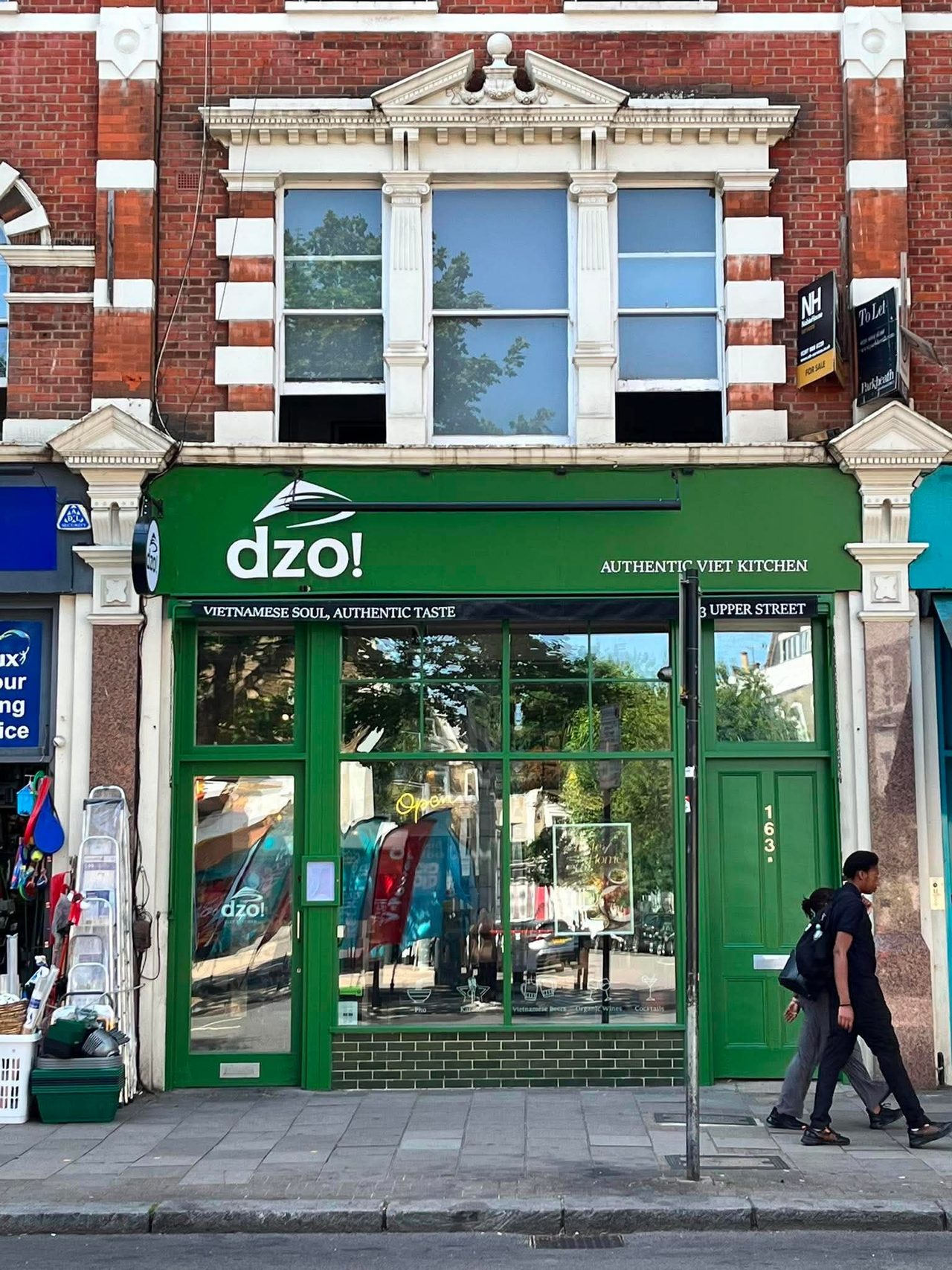 Dzo Viet kitchen