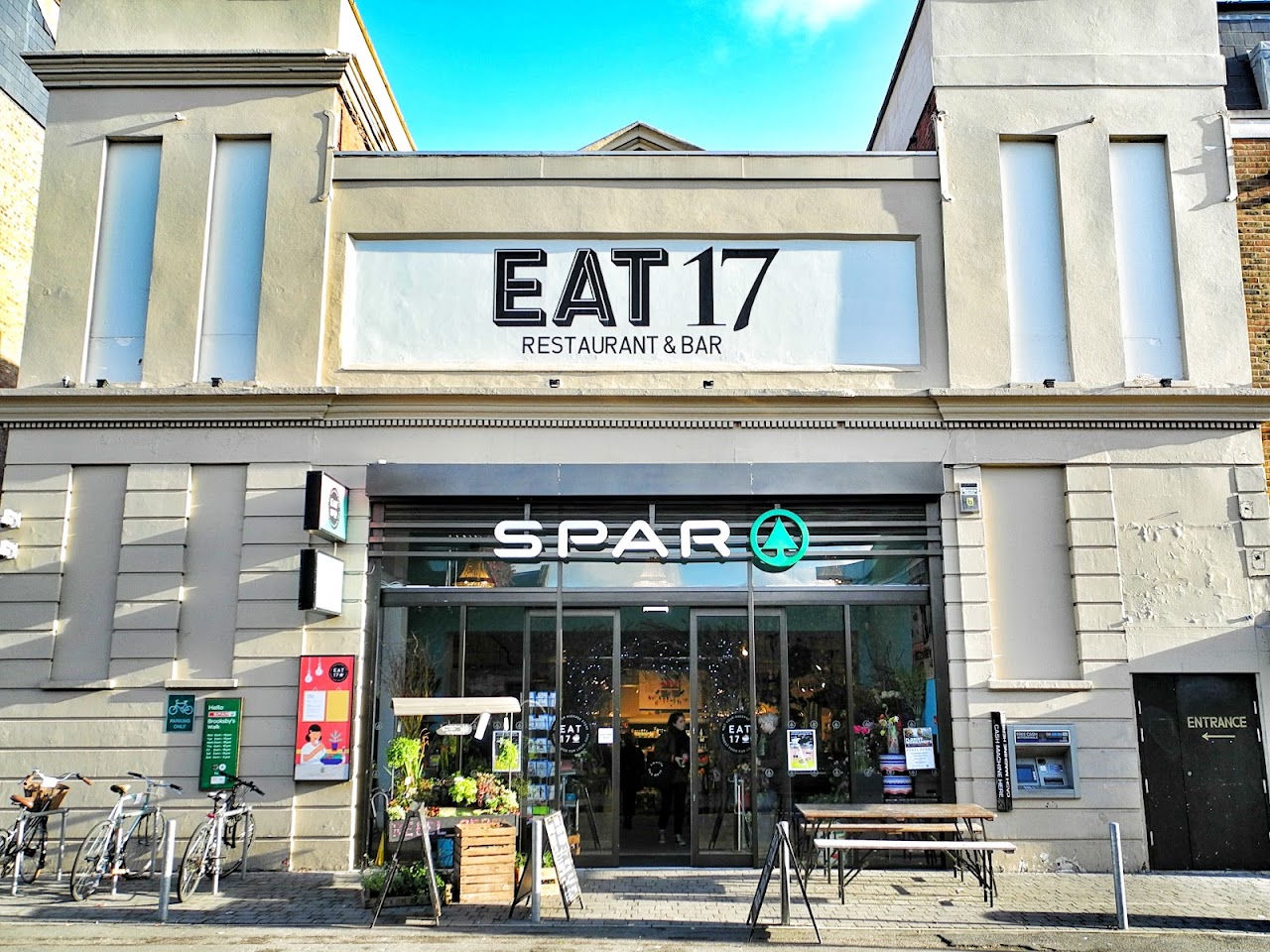 Eat 17 Hackney Downstairs