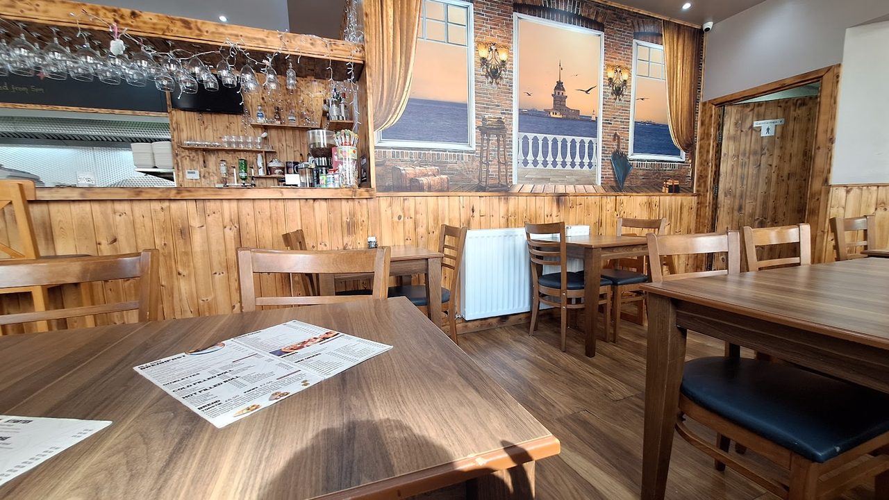 Efes Cafe Bistro