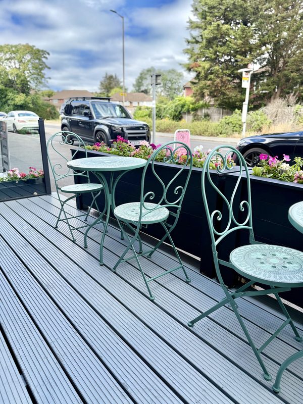 Elly's Caffe