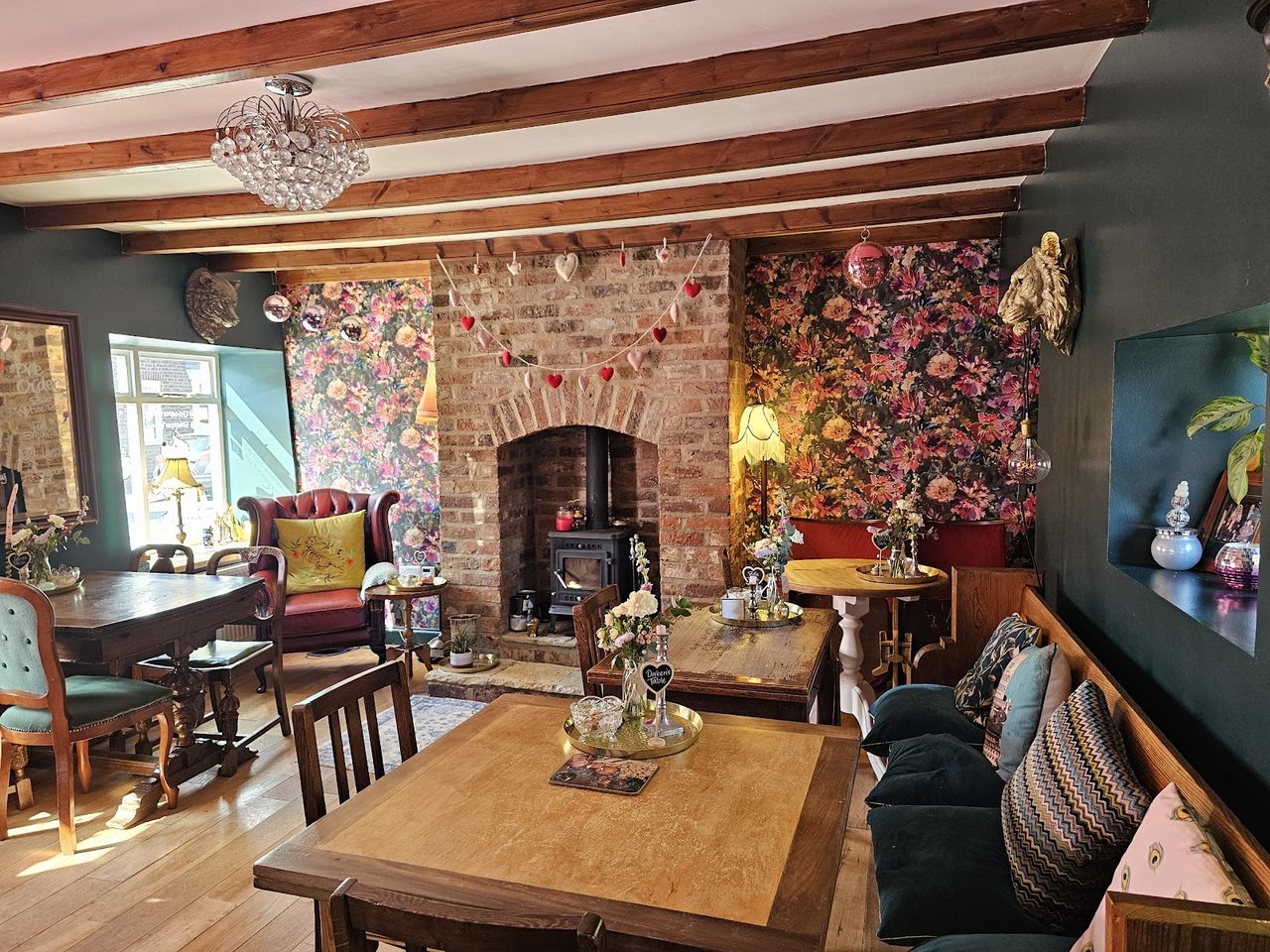 Elsie's Parlour