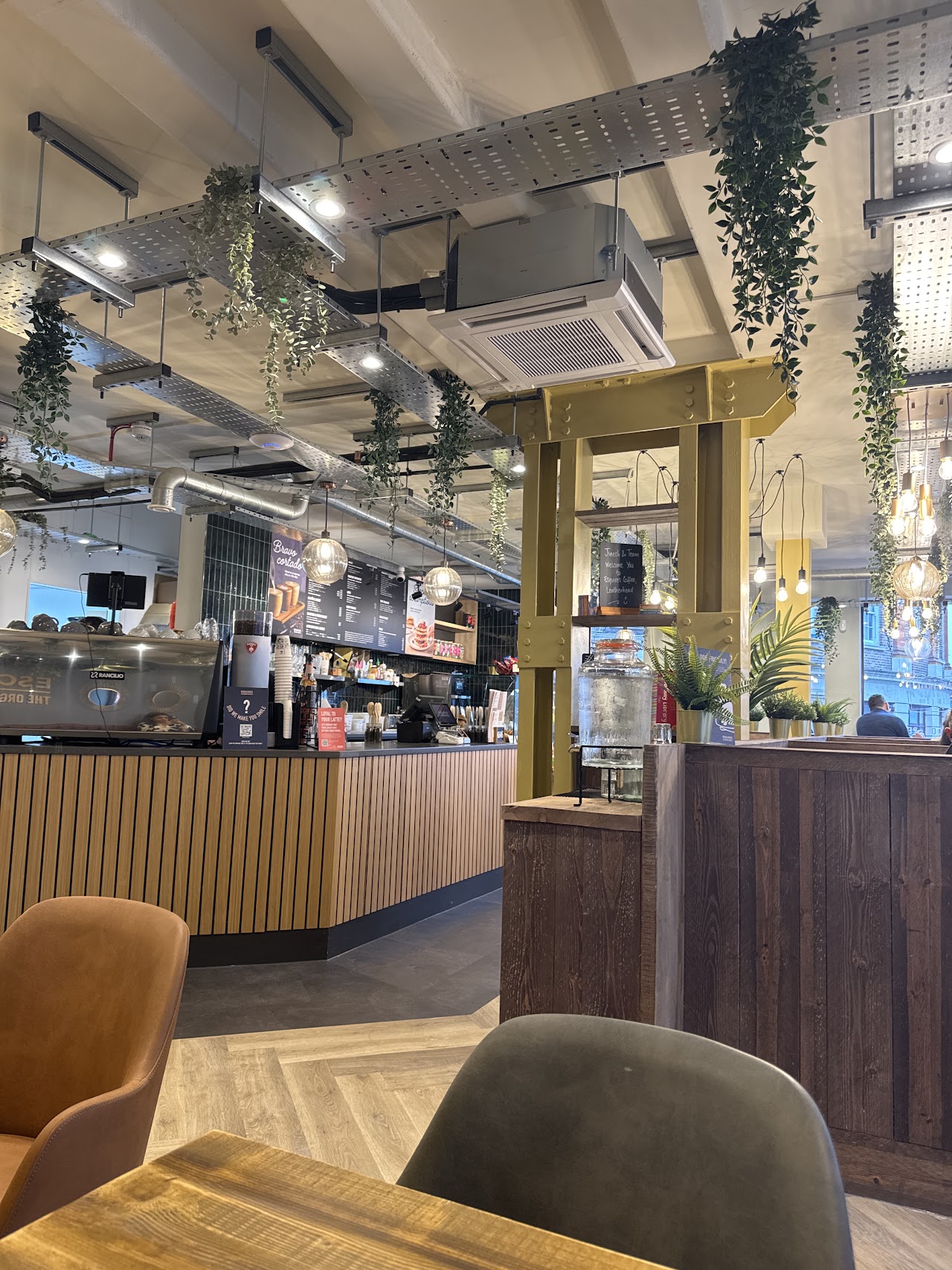 Esquires Coffee Leatherhead