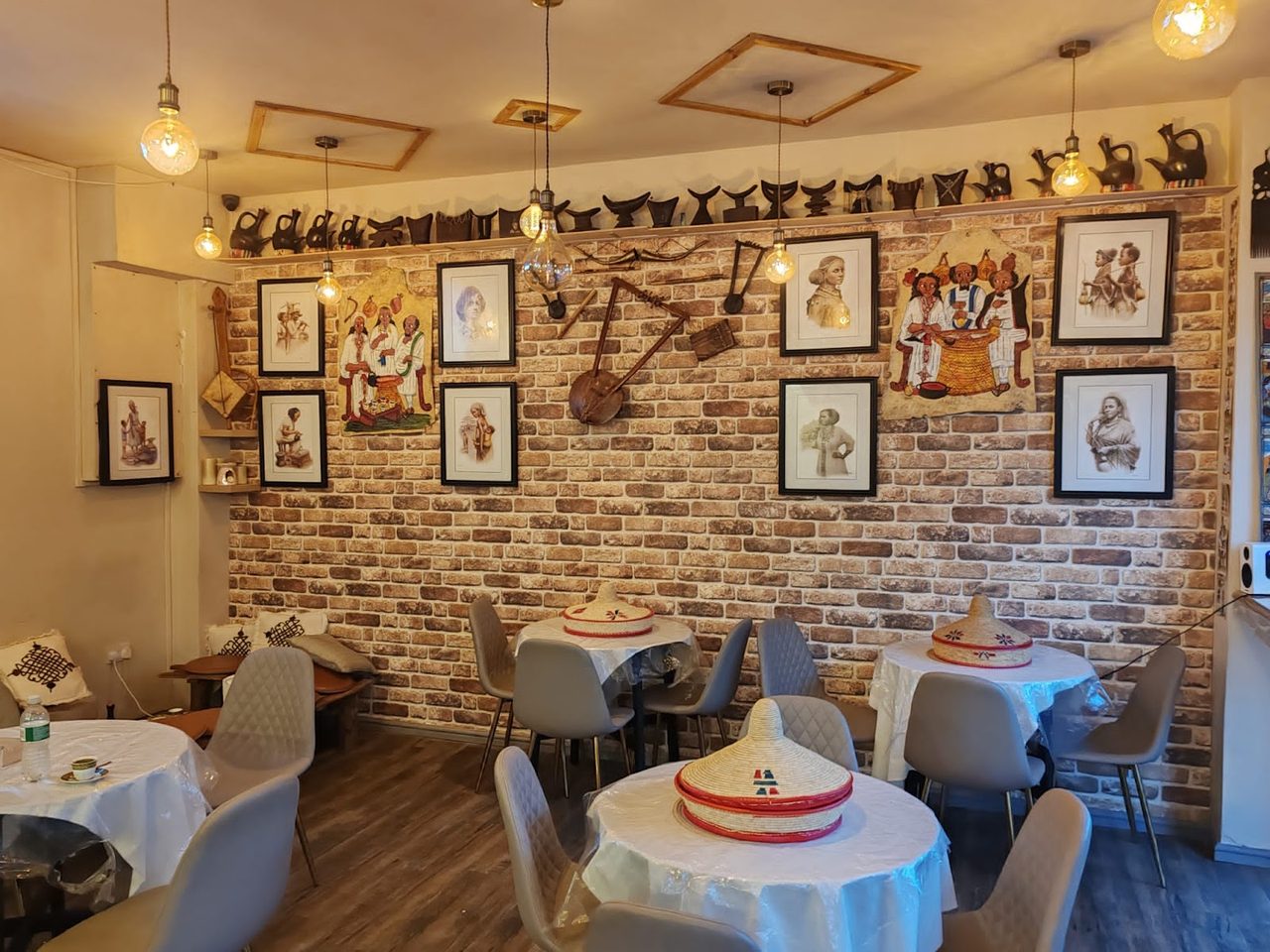 Etege Restaurant Ltd/Etege Menen