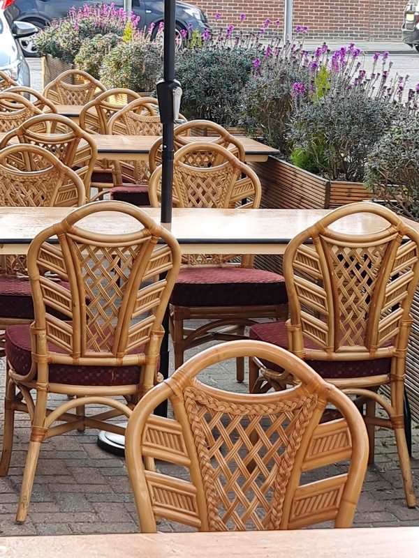 Everest Inn