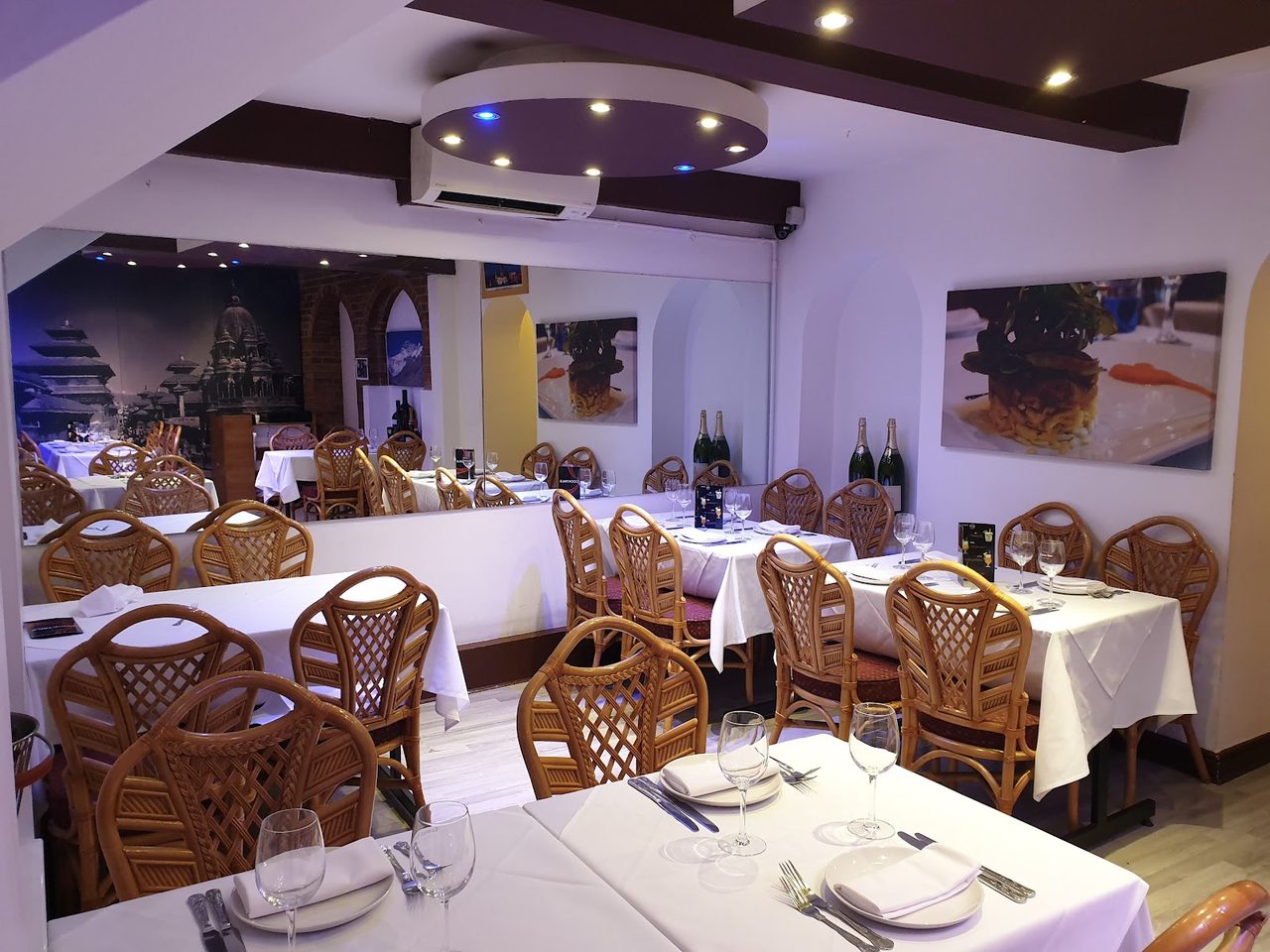 Everest Inn