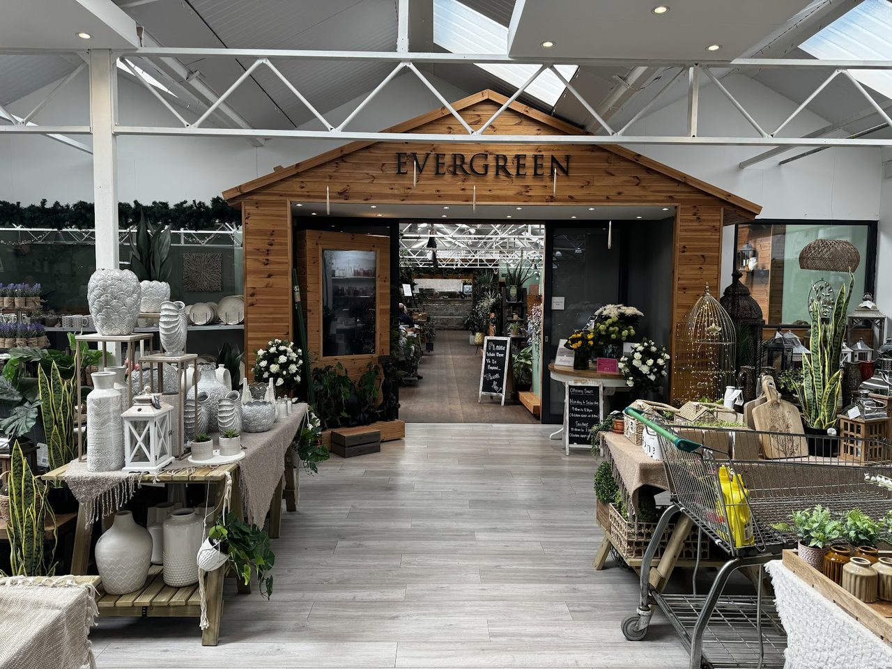 Evergreen Cafe @Carpenders Park Garden Centre