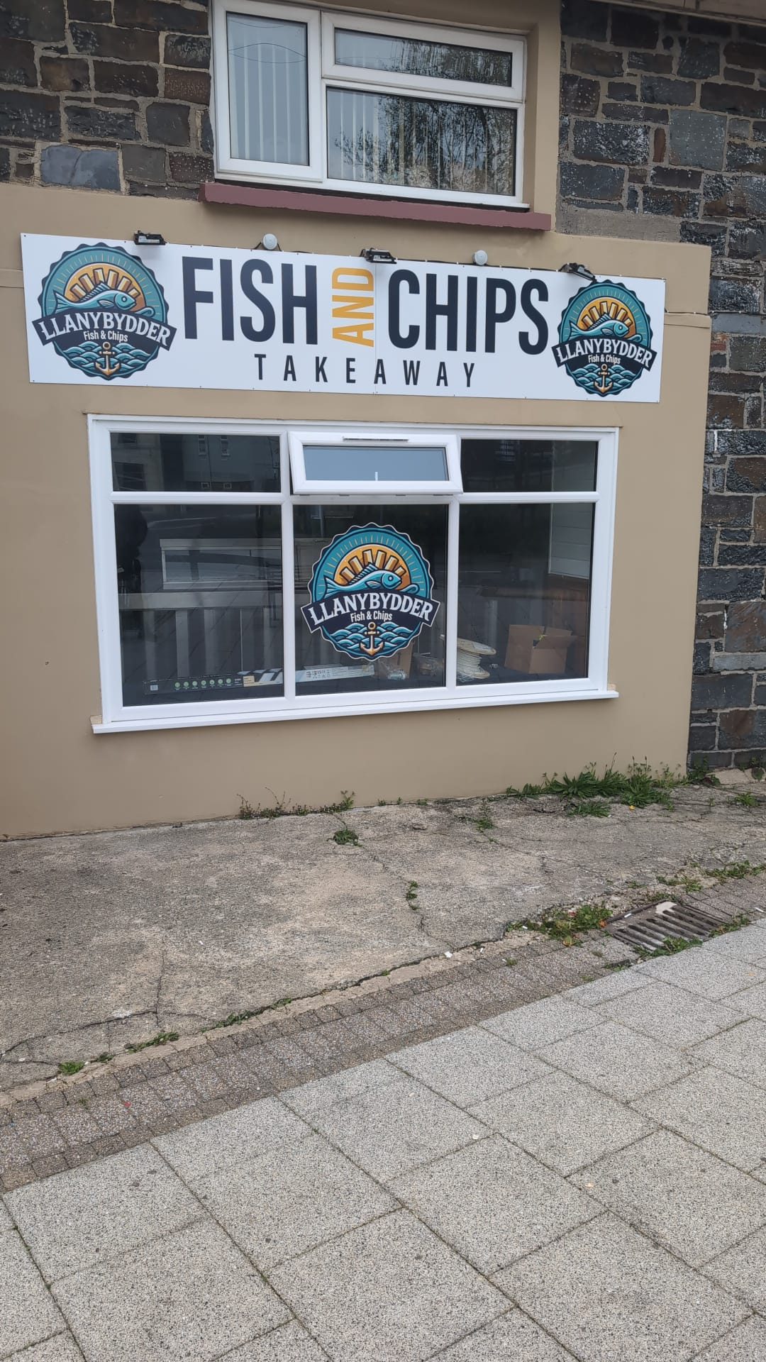 Fish and Chips Llanybydder