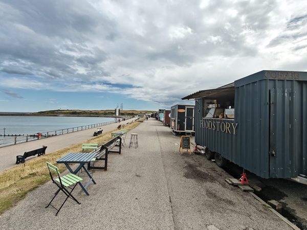 FOODSTORY HUT