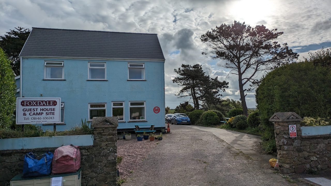Foxdale Guesthouse and Campsite