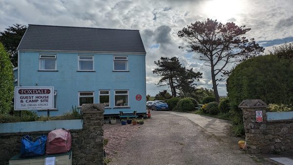 Foxdale Guesthouse and Campsite