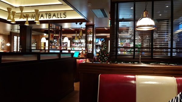 Frankie & Bennys