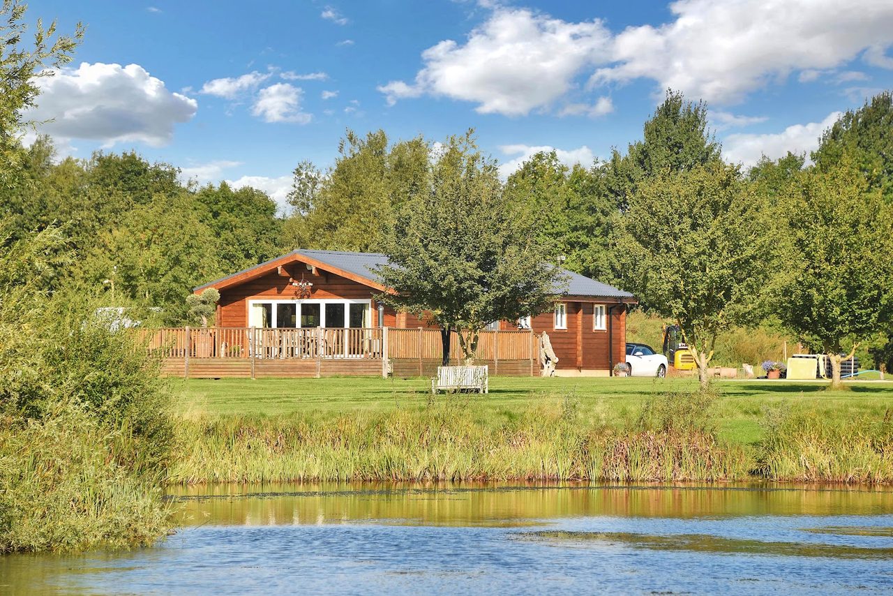 Frisby Lakes Cafe
