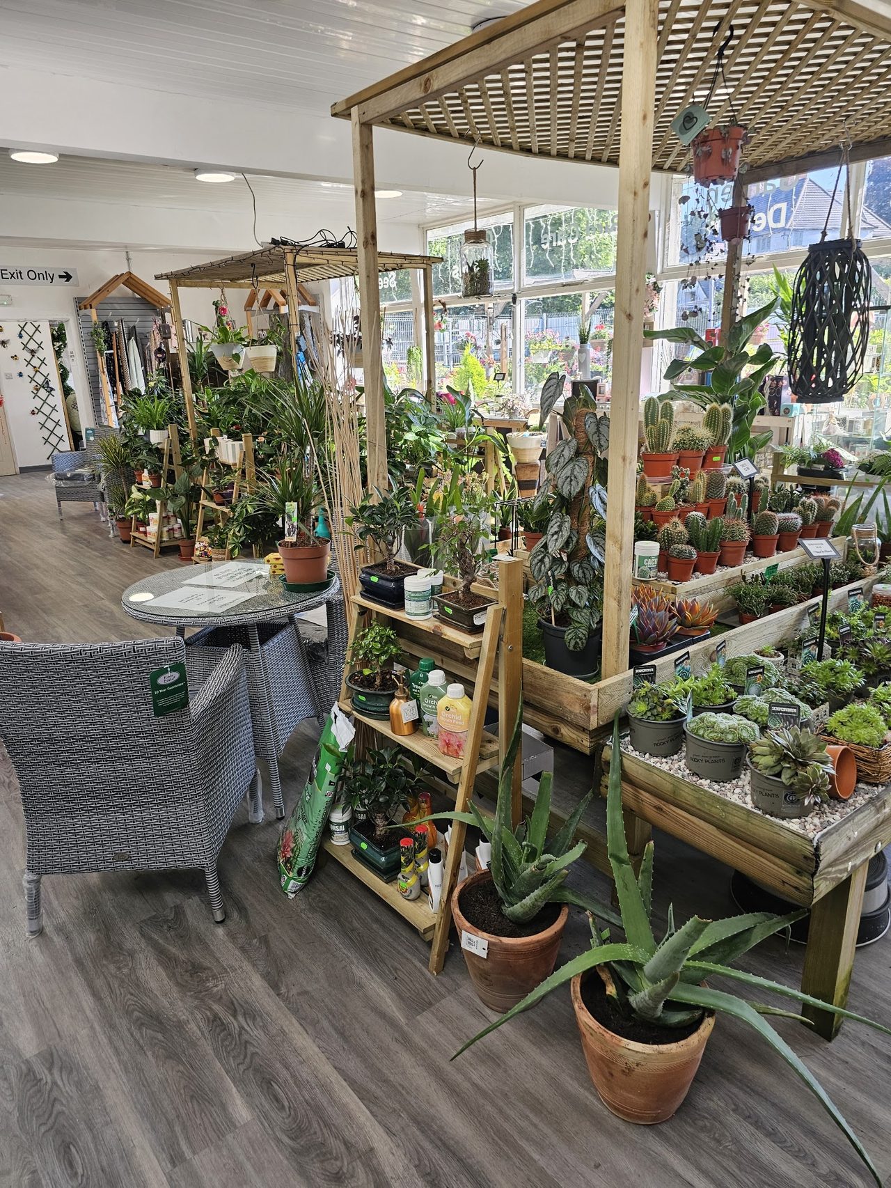 Garden Build Garden Essentials and Giftware