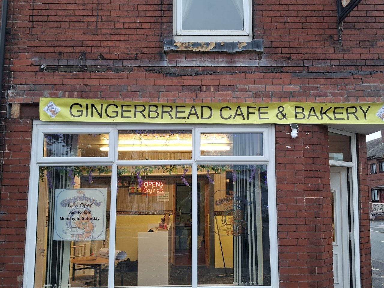 Gingerbread & Cafe & Bakery