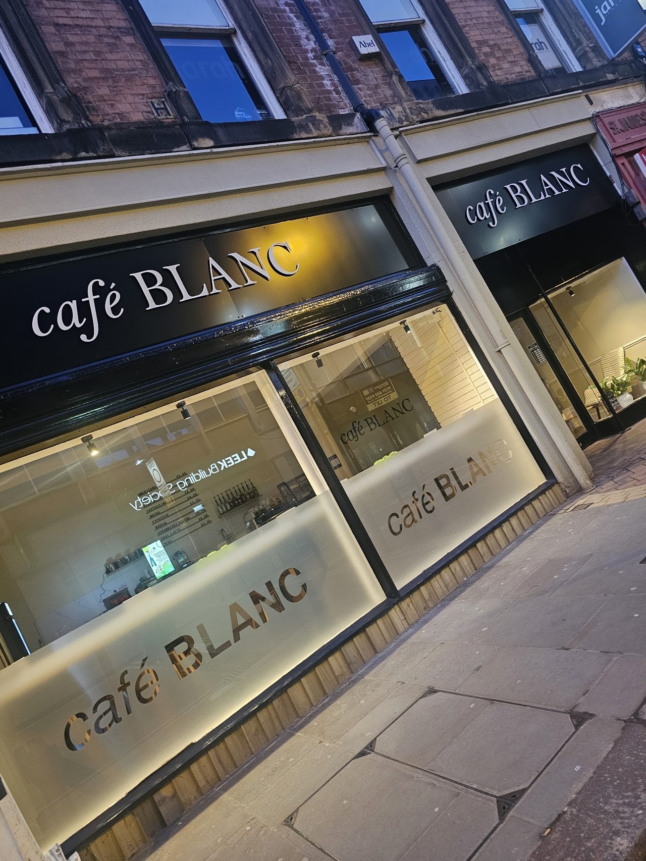 Glow & Grow Cafe