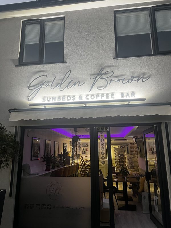 Golden Brown Sunbeds & Coffee Bar