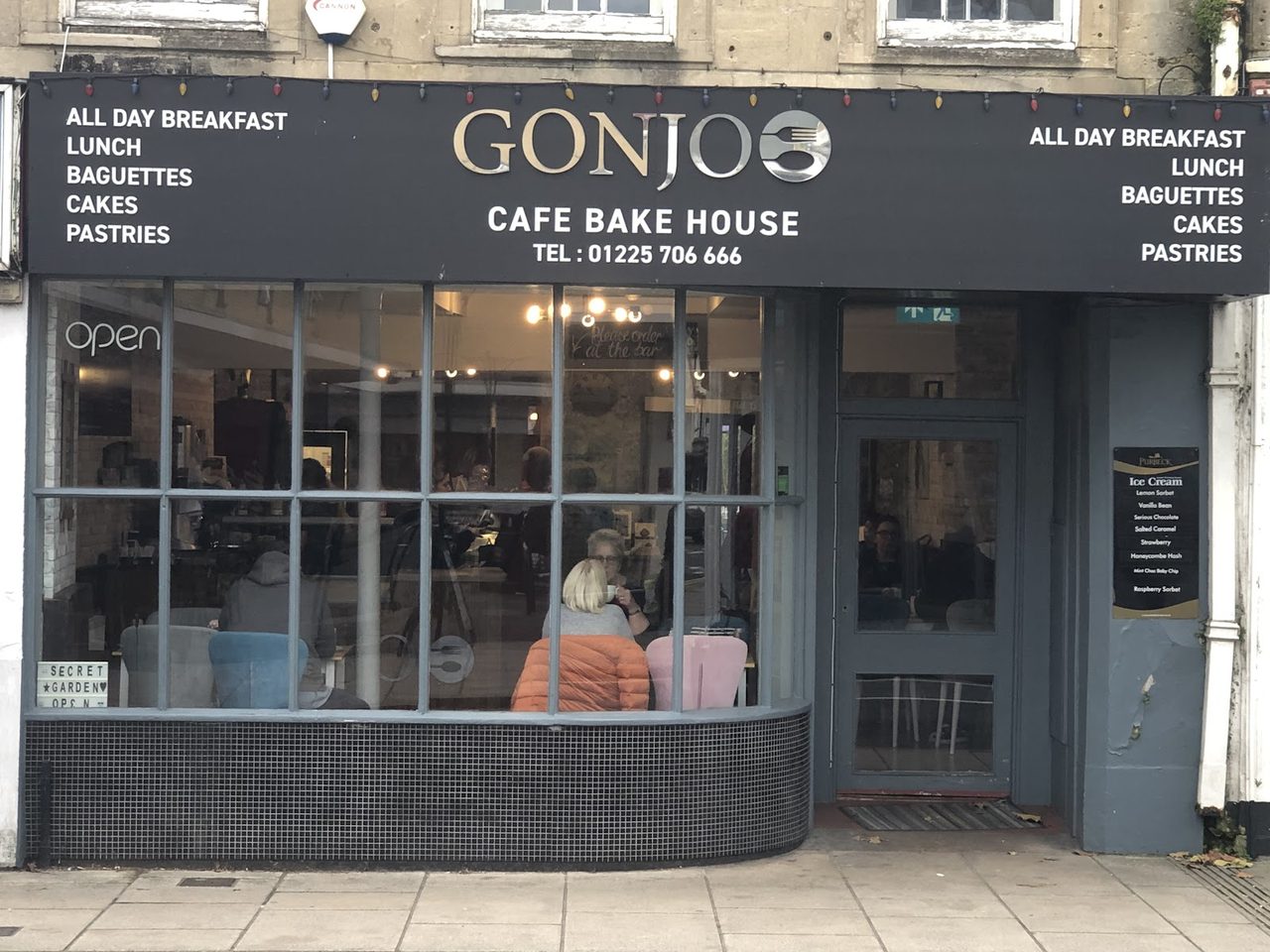 Gonjo Cafe Bake House