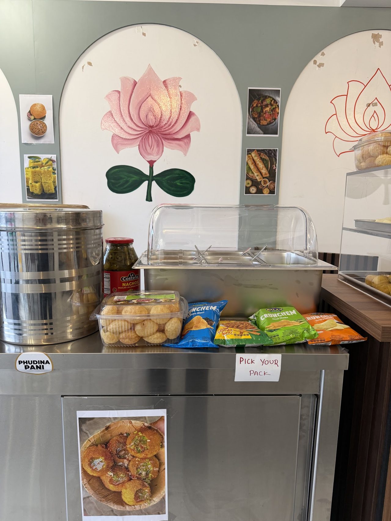 Gopi Sweet, Savoury & Fast food