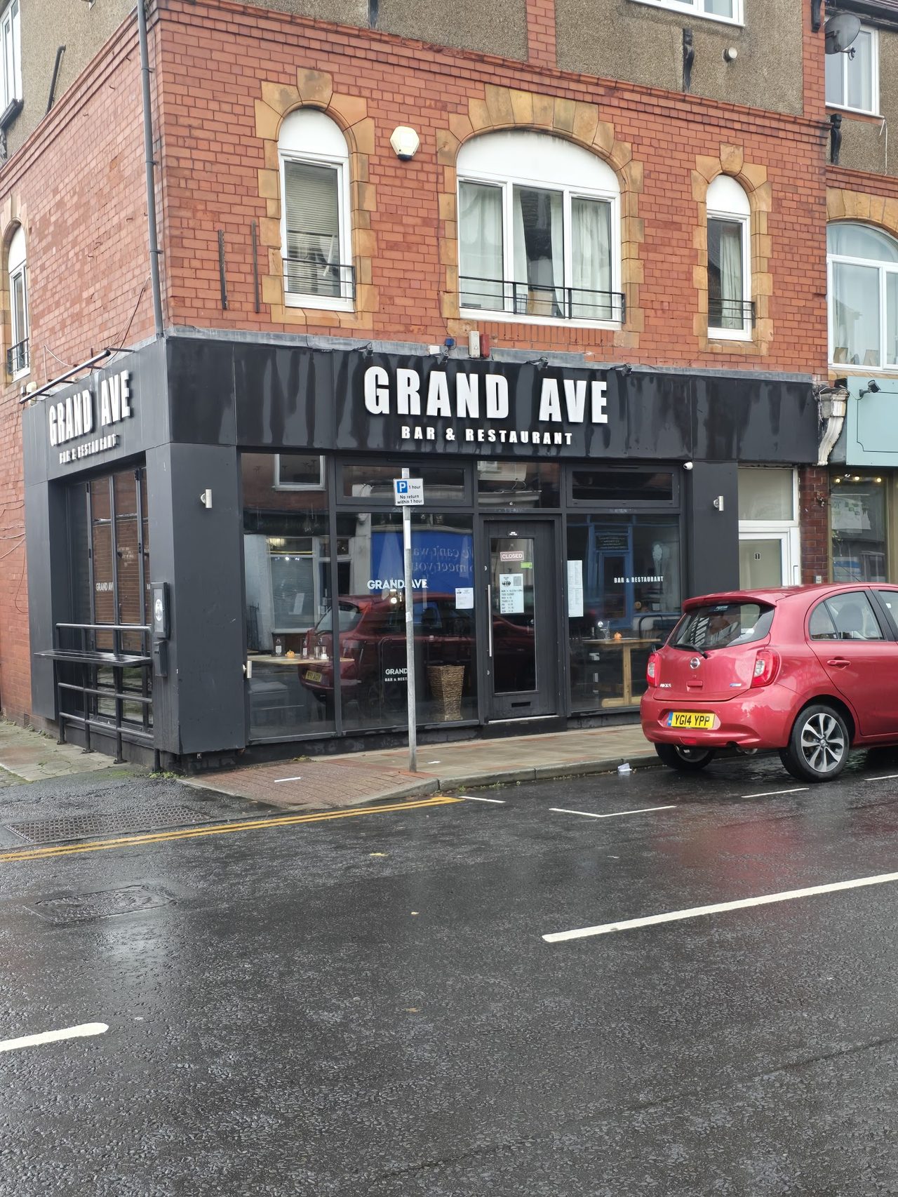 Grand Ave