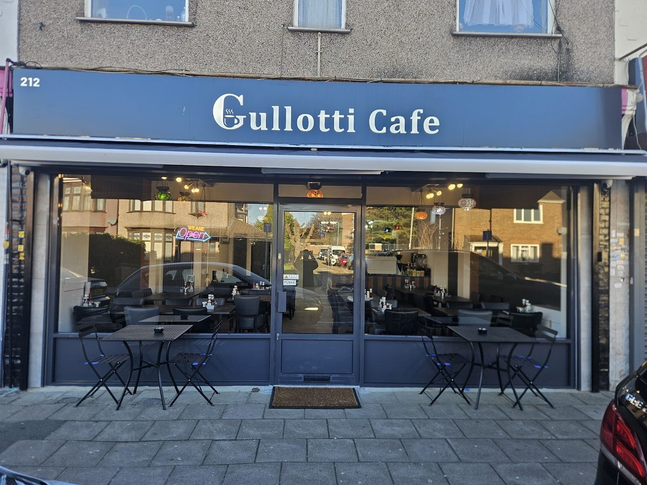 Gullotti Cafe