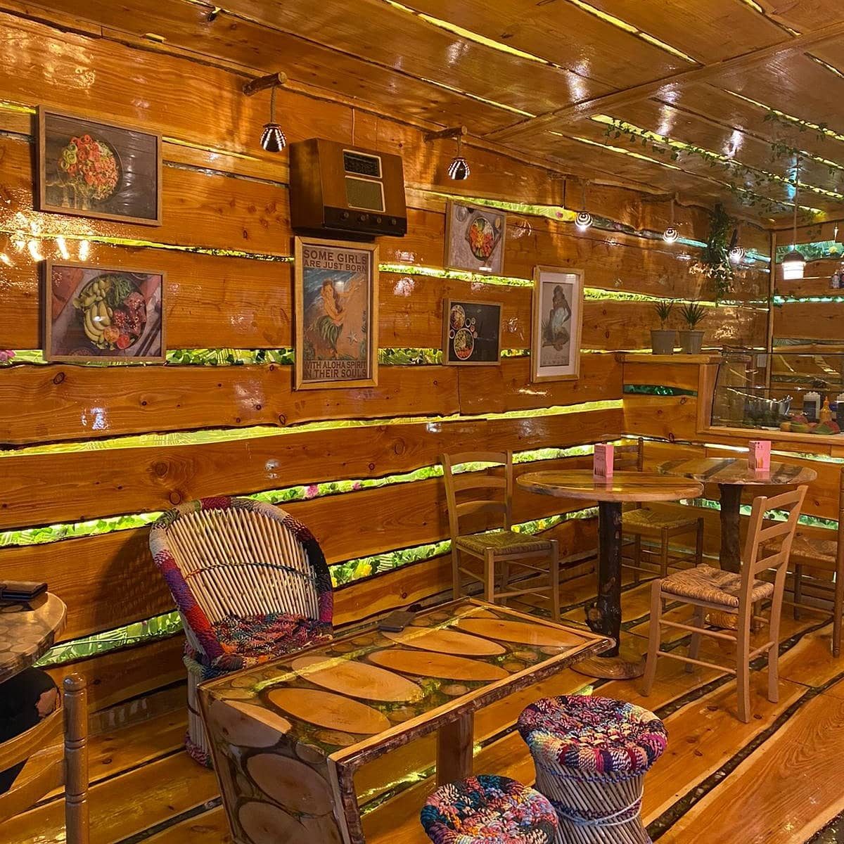 Haku Cafe & Izakaya