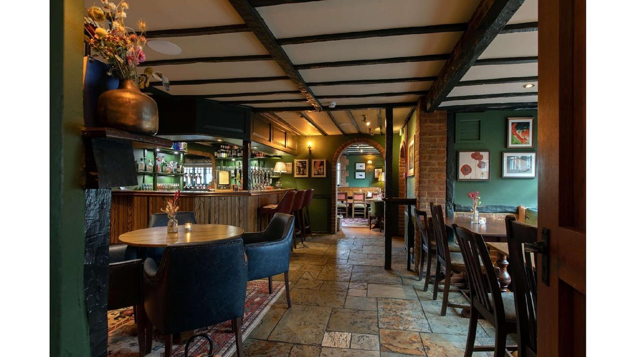 Half Moon Windlesham