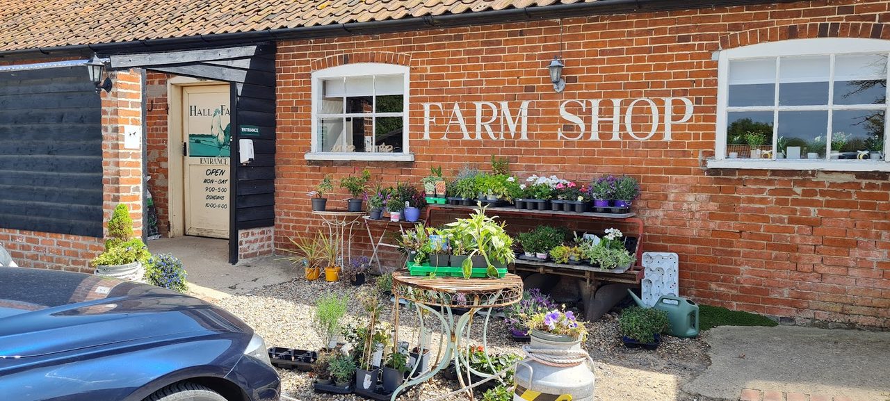 Hall Farm Cafe Restaurant