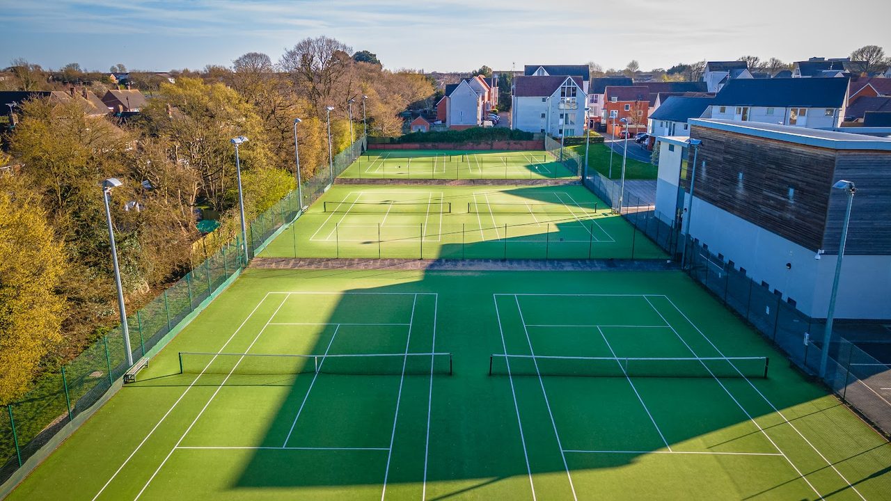 Hamptons Sports & Leisure Ltd