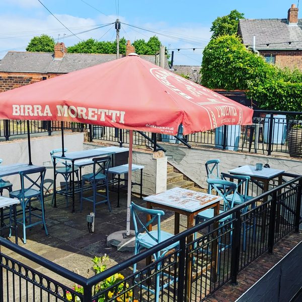 HANDBRIDGE PUB
