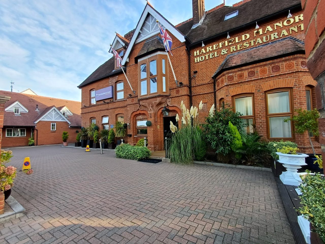 Harefield Manor Hotel