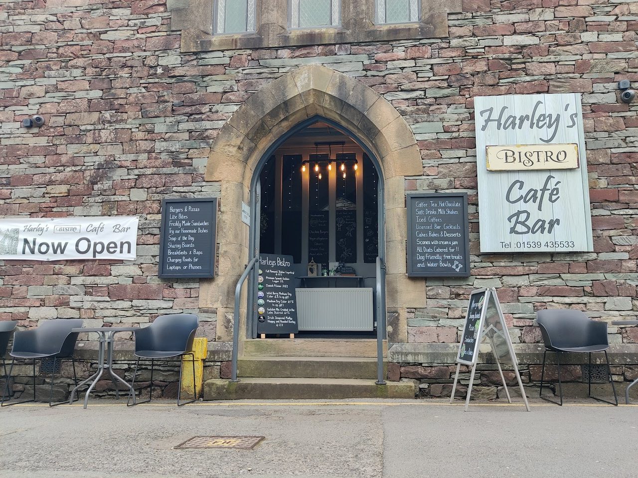 Harleys Bistro & Cafe Bar