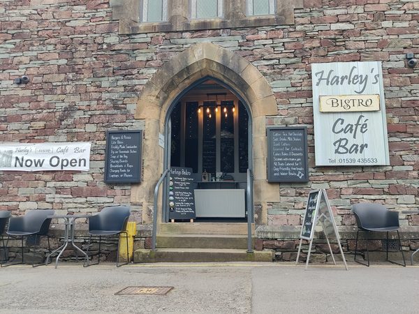 Harleys Bistro & Cafe Bar