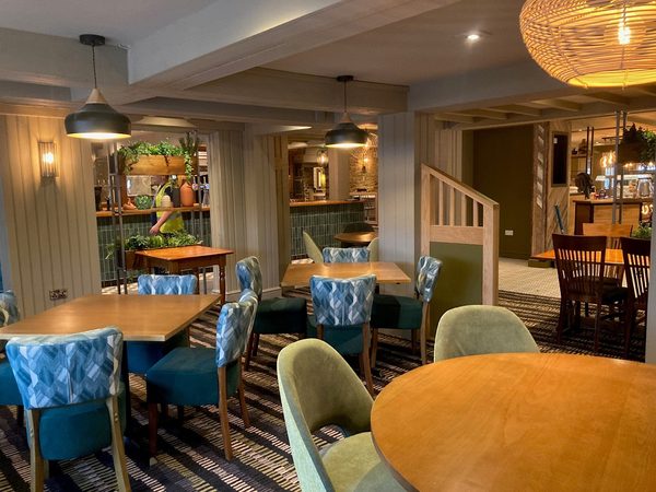 Harvester Stag And Hounds