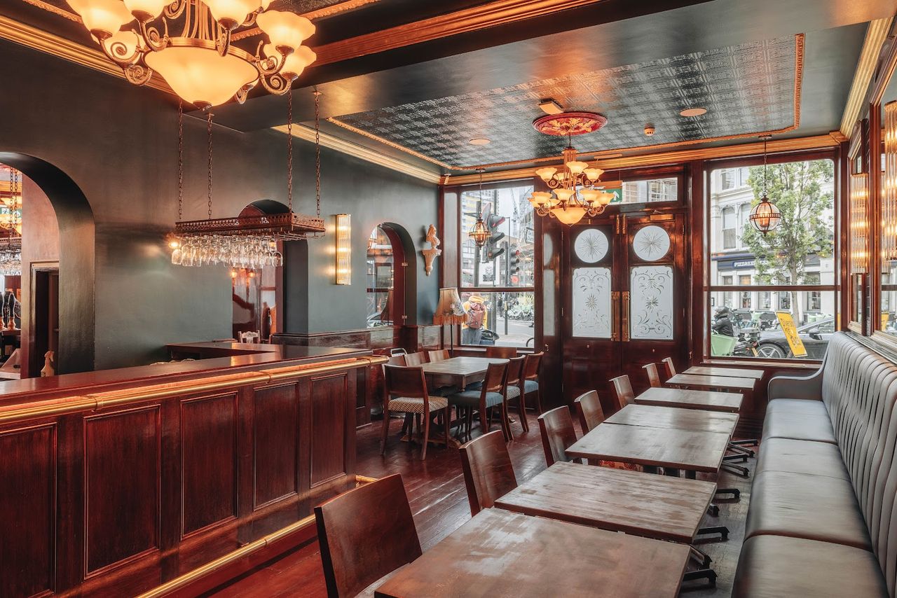 Hat and Feathers Pub