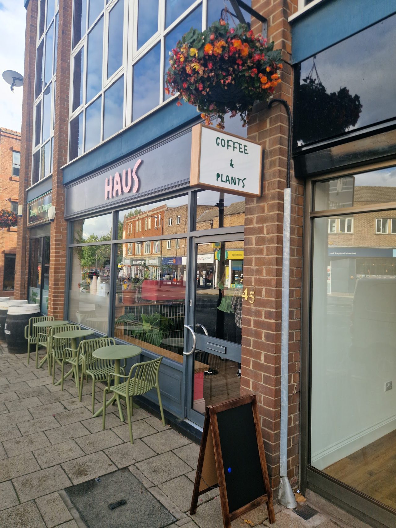 Haus Coffee & Plants