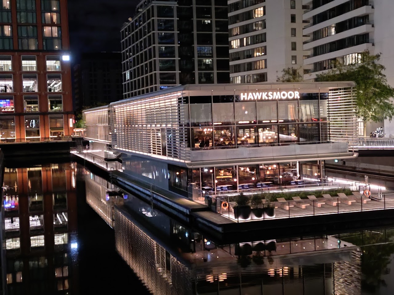 Hawksmoor Bar Wood Wharf