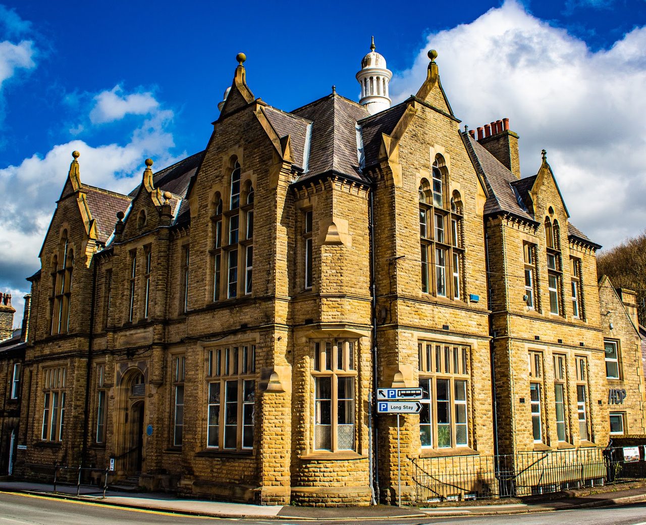 Holmfirth Tech
