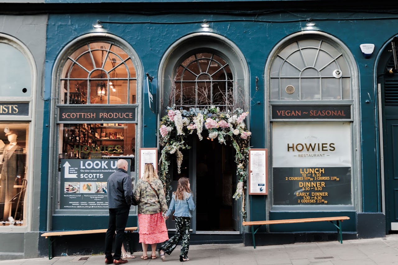 Howies Victoria Street