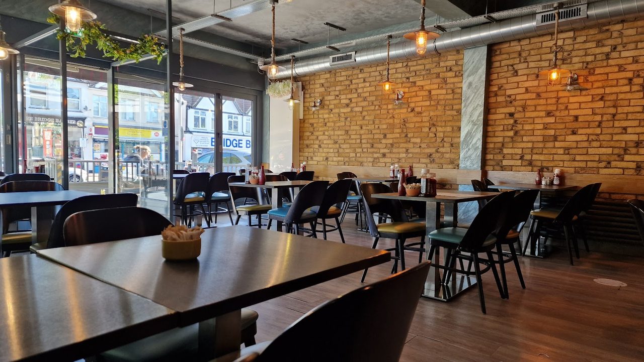 HR's Cafe House