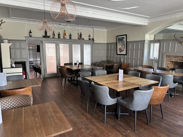 Hurtwood Inn Bar and Restaurant