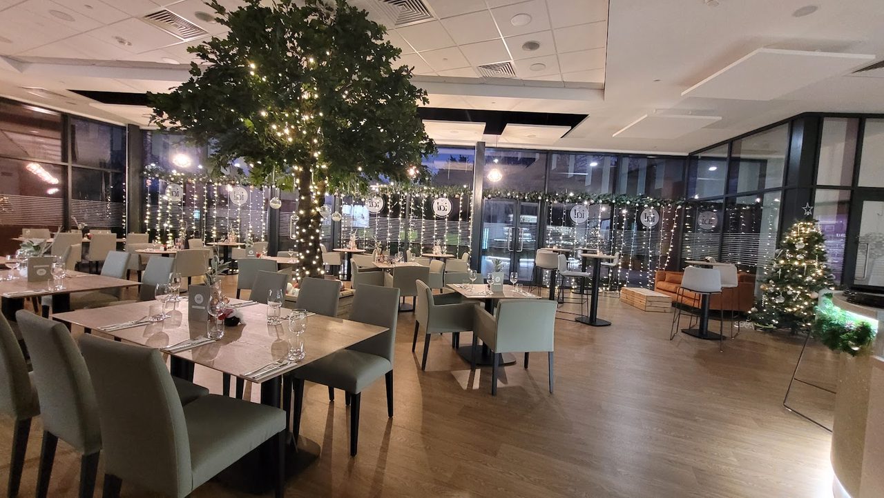 iâl Restaurant