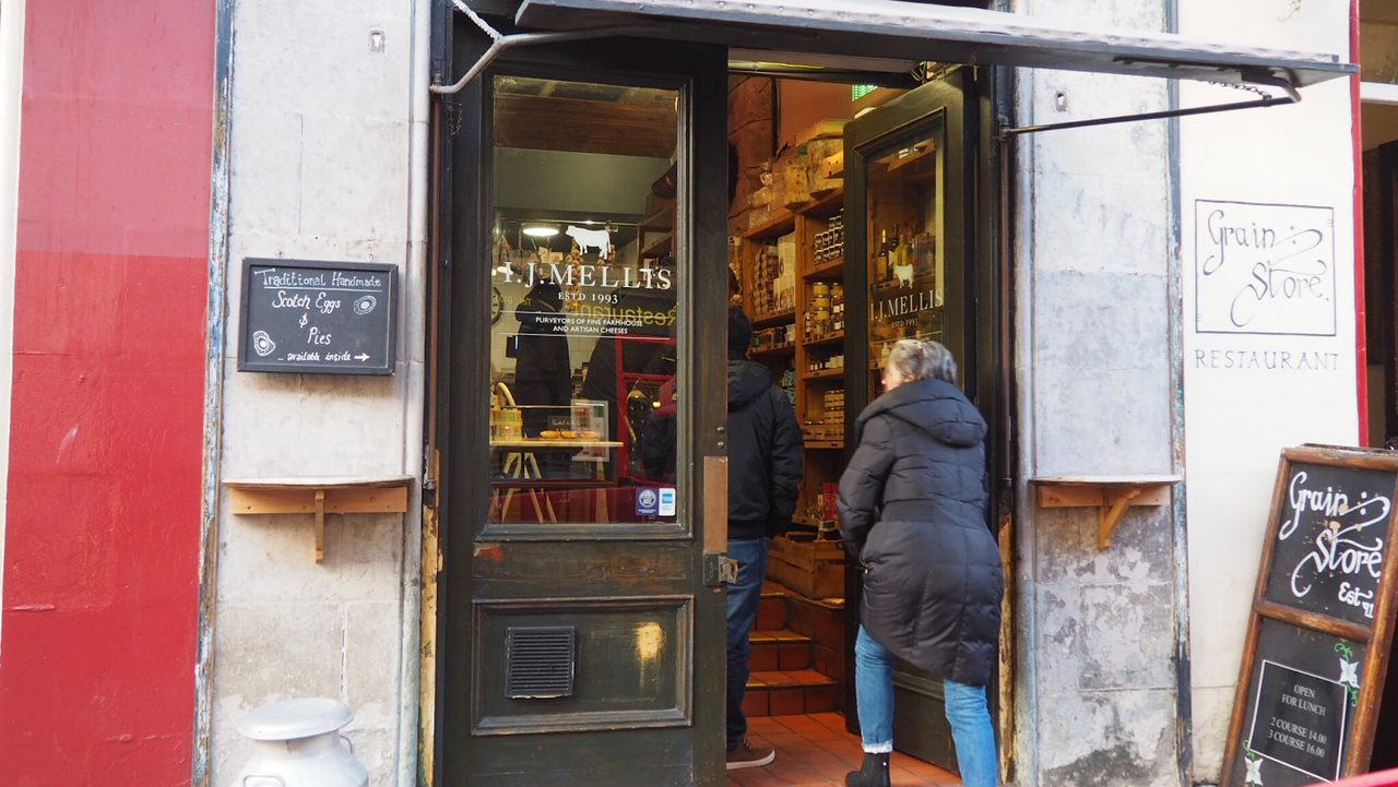 Iain Mellis Cheesemonger-APPROVED